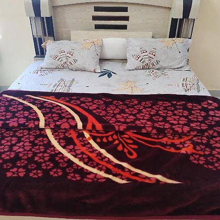 Hotel Purnima Palace Fatehpur  Kültér fotó